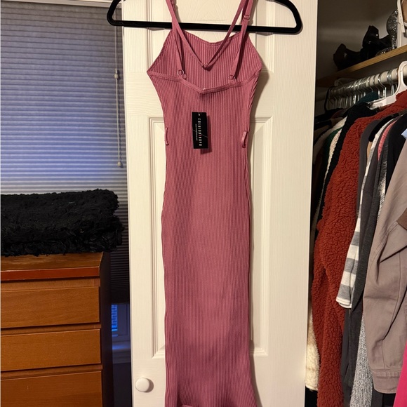 Fashion Nova Mauve Ribbed Midi Dress - Picture 2 of 3